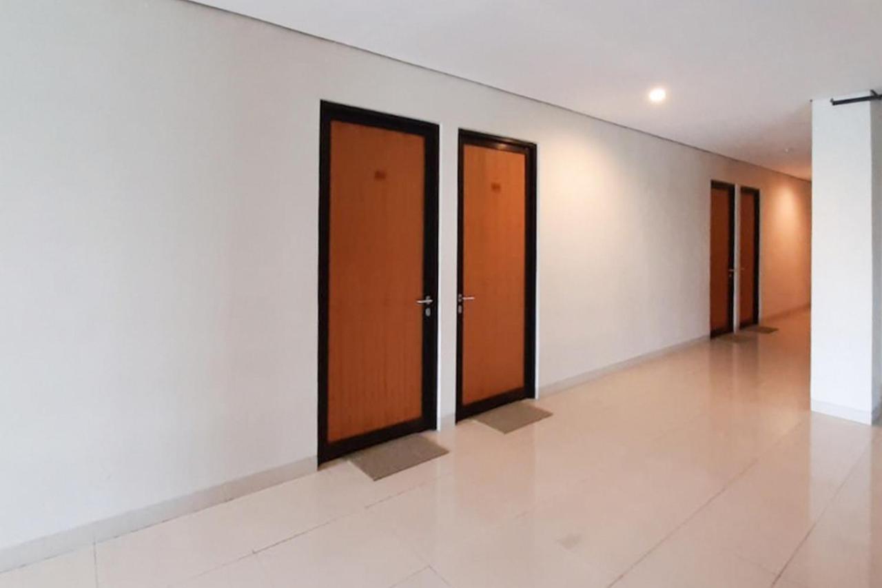 Reddoorz Plus @ Bitung City Center Екстериор снимка