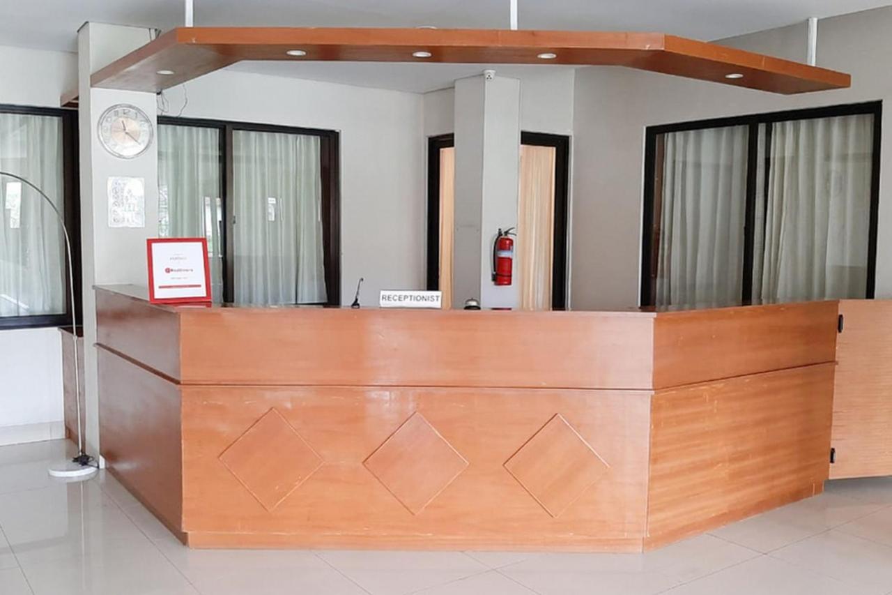 Reddoorz Plus @ Bitung City Center Екстериор снимка